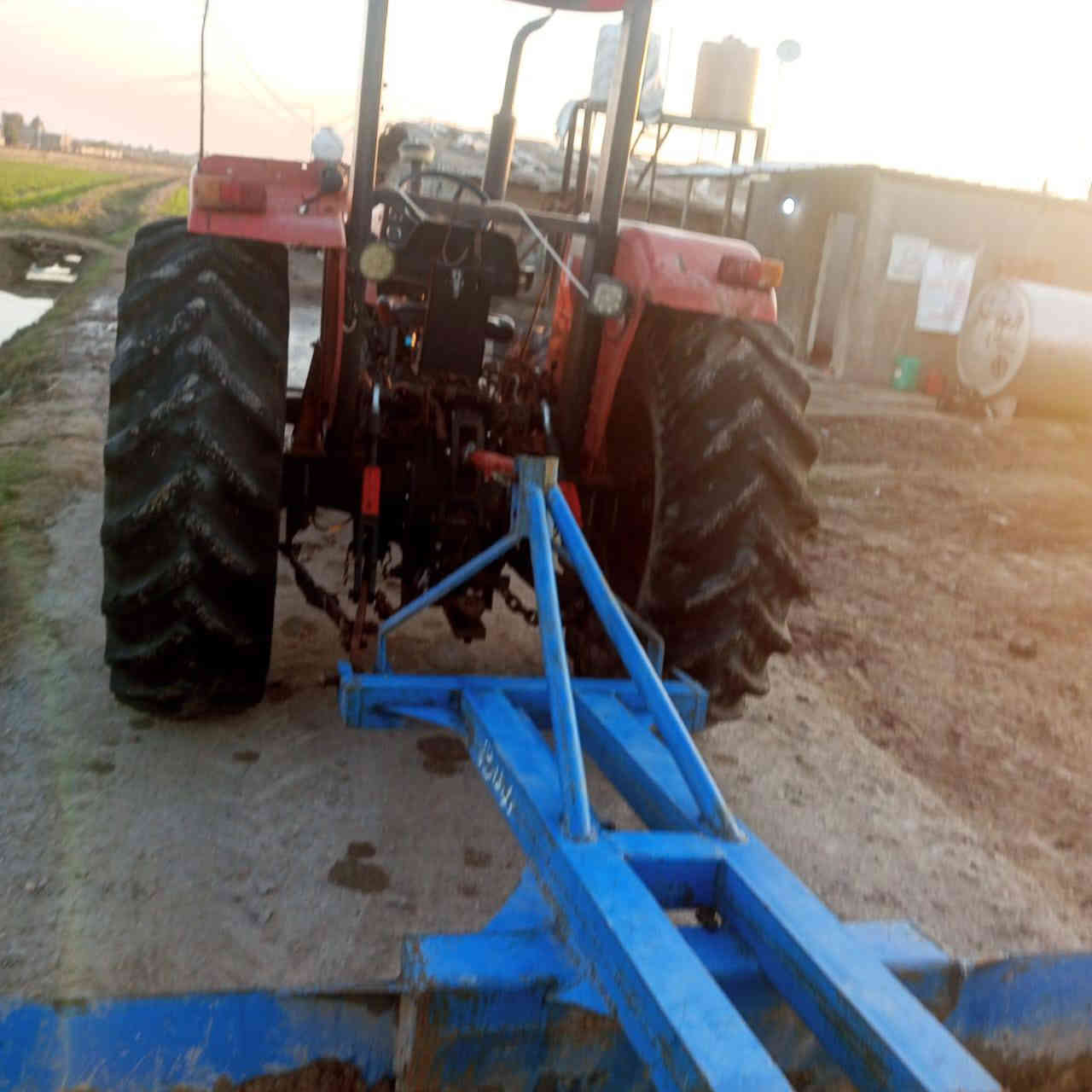 السلام عليكم مكينه ايرانيه موديل ٢٠١٤ مع المعدات للبيع ملاحضه المكينه مجفته شرط لا بخار ولا تنقيص
رقم وسنويه سليمانيه 
مكان المكينه بغداد 
للاستفسار اتصل على رقم الهاتف 
***********
***********
