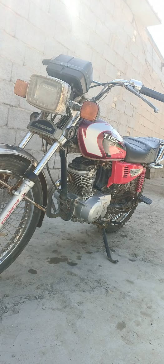 تايكر موديل 2021 اوراق 3 دراجه خير من الله
كله جديد وشغال 
390 وبيهه مجال .. صويره 
***********
