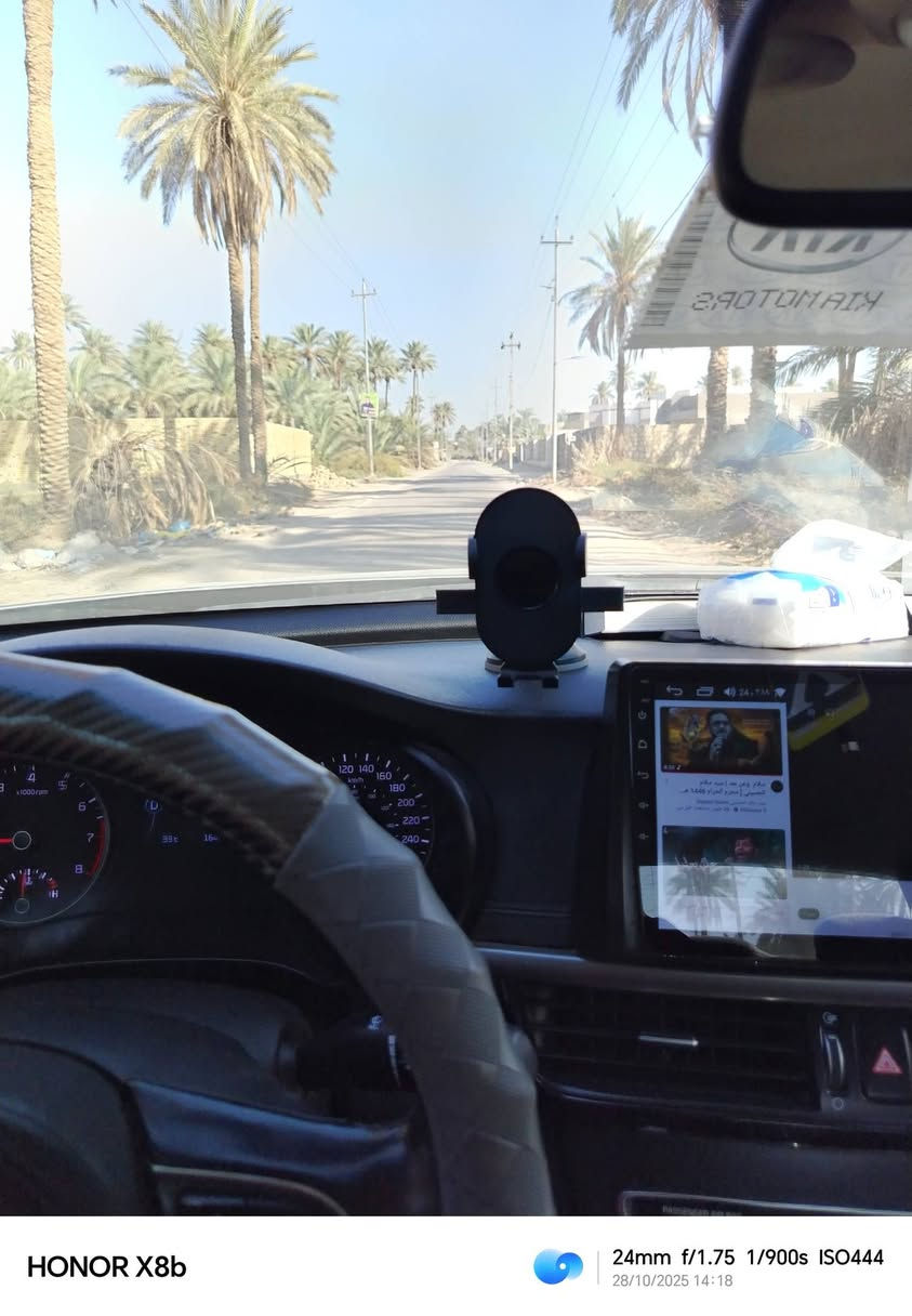 سلام عليكم أوبتما للبيع لون نفطي موديل ٢٠١٨ وارد أمريكي حادثها فقط بنيد وعندي جاملغات الاماميه مصبوغه أثر شخوط سياره مكفوله من كلشي كير محرك  تبريد سياره كامل مواصفات ما عدا فتحه قماره العنوان بابل الهاشميه *********** السعر ١٣٥ وبيها مجال
