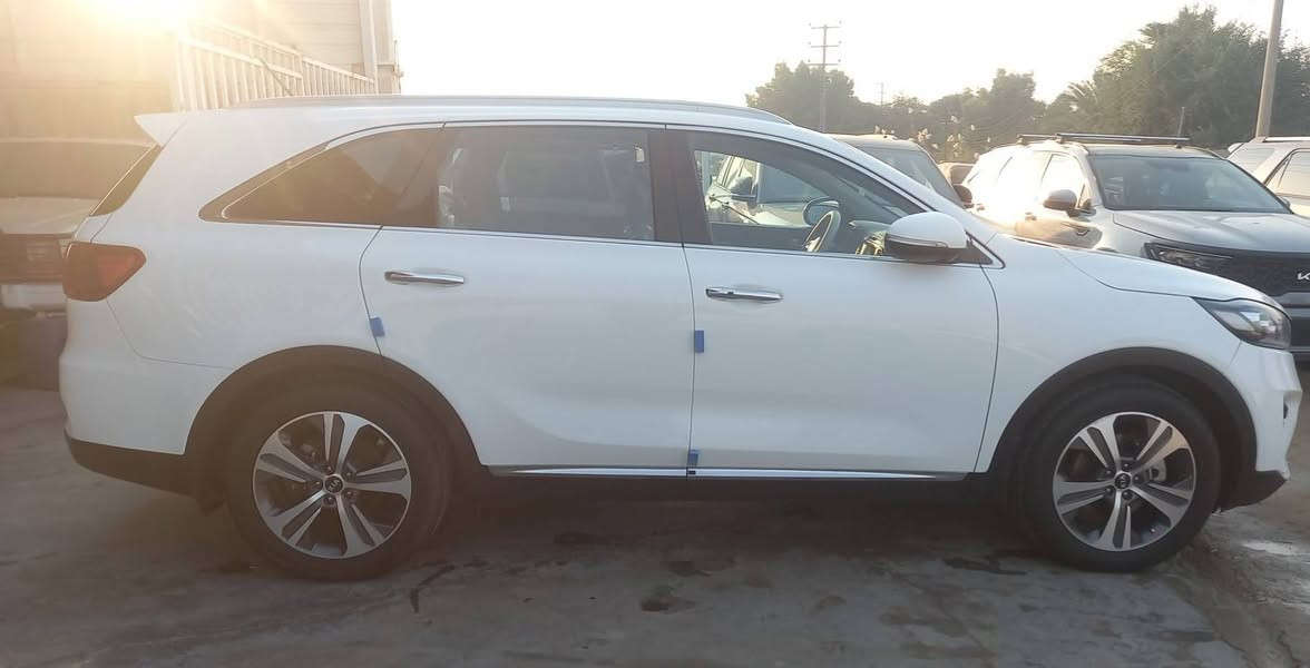 السلام عليكم 
سورنتو للبيع موديل 20
فول مواصفات  رقم سليمانيه جديد
ماشيه 107 السياره جديده
مكفوله كفاله عامه 
مكاني واسط العزيزيه 
***********
السعر 265 وبيه مجال
