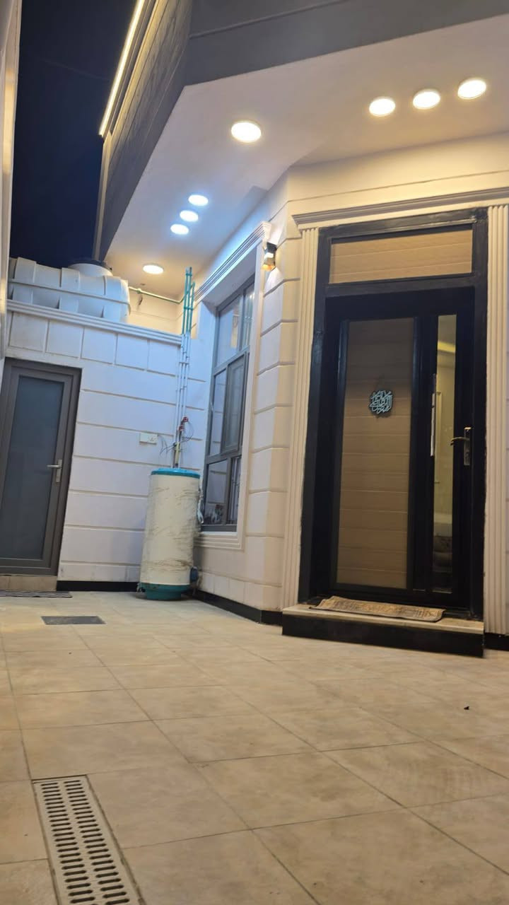 بيت للبيع او مراوس  في المتقاعدين بناء حديث مساحه ٢٠٠ متر الاستفسار ***********
