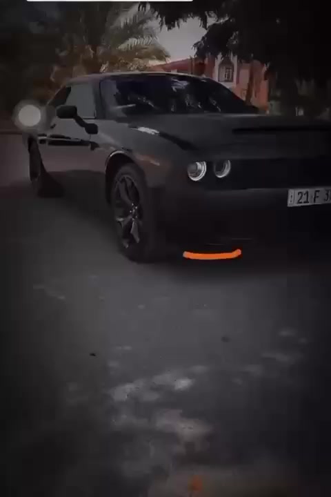 السلام عليكم
جالنجر ٢٠٢٠ فول مواصفات بلاك توب 
 6v  3600 
حادث جاملغ وبنيد بدون دواخل 
للاستفسار *********** مكان السياره صلاح الدين تكريت
