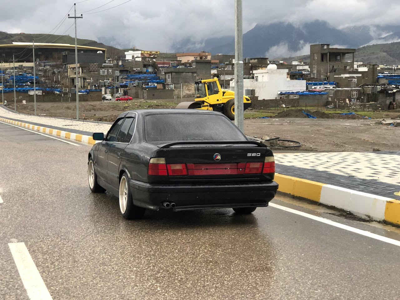 بە ناوی خوای گەورە ئەو بیئمە بۆ فرۆشتن 38ورەقو مەجال بەشەرتی گیرو مەکنە حامە  بۆ جوانی مەکنە 520بەشەرتی 100فیتار سیارەکە زۆر خاوینە مەنفستە بەس من ئەوە دەفرۆشتم بەشەرتی مالی مەدنو دزاری بەشەرت راقم موبیل ***********شوین سۆران سلیتشە أربيل, العراق
