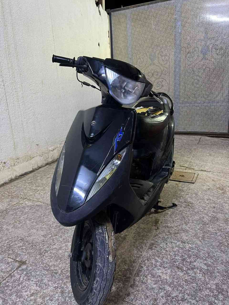 سلام عليكم دراجه ماس عدله للبيع دراجه مناقصها شي بلاديه مامفتوحه دراجه رمبه  مكاني بصره تنومه نهر حست سعر 750 وبيه مجال لشراي رقم ***********
