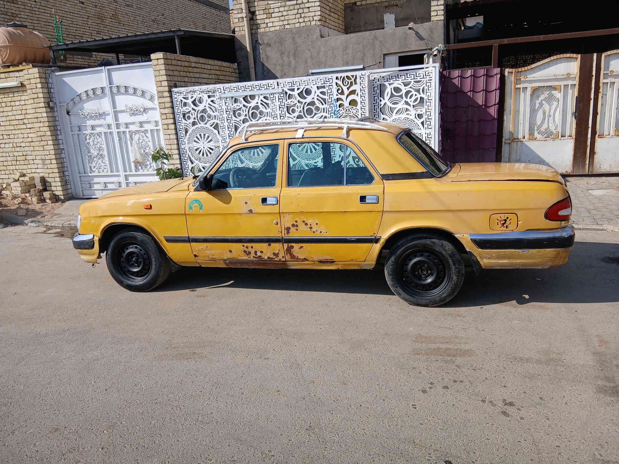 السلام عليكم سياره فولكا للبيع موديل ٢٠٠٣ كير مكينه فيفتي رقم بغداد خيط تبخير تحويل ثاني يوم السعر ٢٥ بيهه مجال عنوان السكن بغداد حي اور رقم الهاتف ***********
