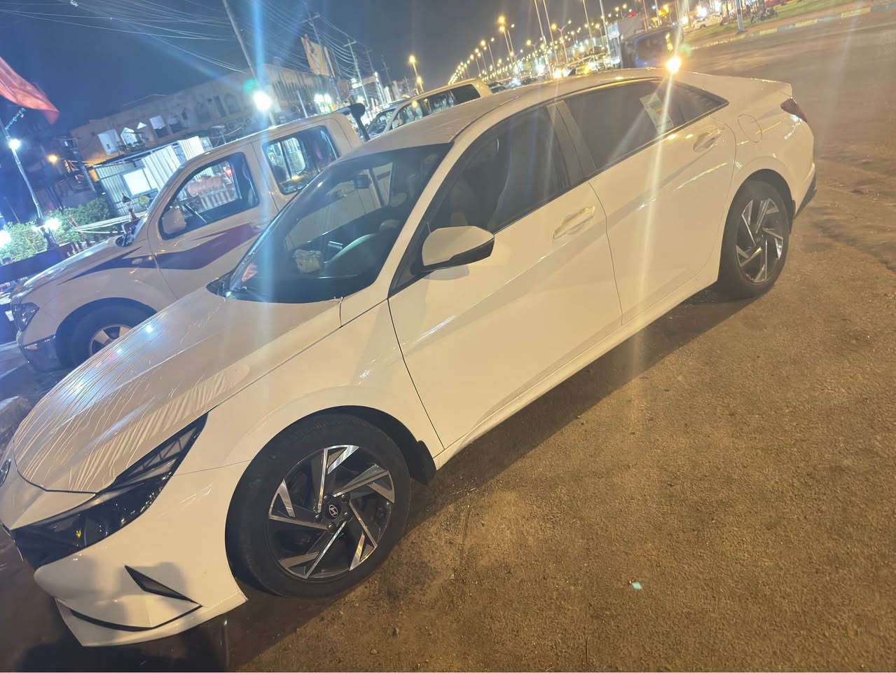 النترا خليجي كفاله ١٦٠٠ ماشيه ٥٠ بصرة مكانها اربيل رقمها كفاله جديده مال استخدام شخصي تاخذها ربع ما ذب عليها رايدها ١٦٥ بيها مجال بسيط رقمي للتواصل *********** Singapore
