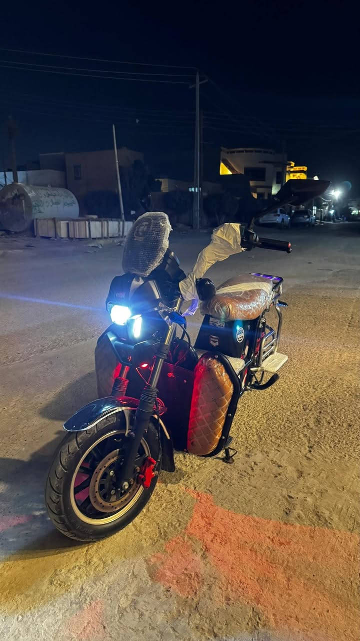 مكلف بل نشر للبيع موطور شحن ٢٤ بطارياته تخم جديد
السعر 525 وبي مجال 
للتواصل ***********
