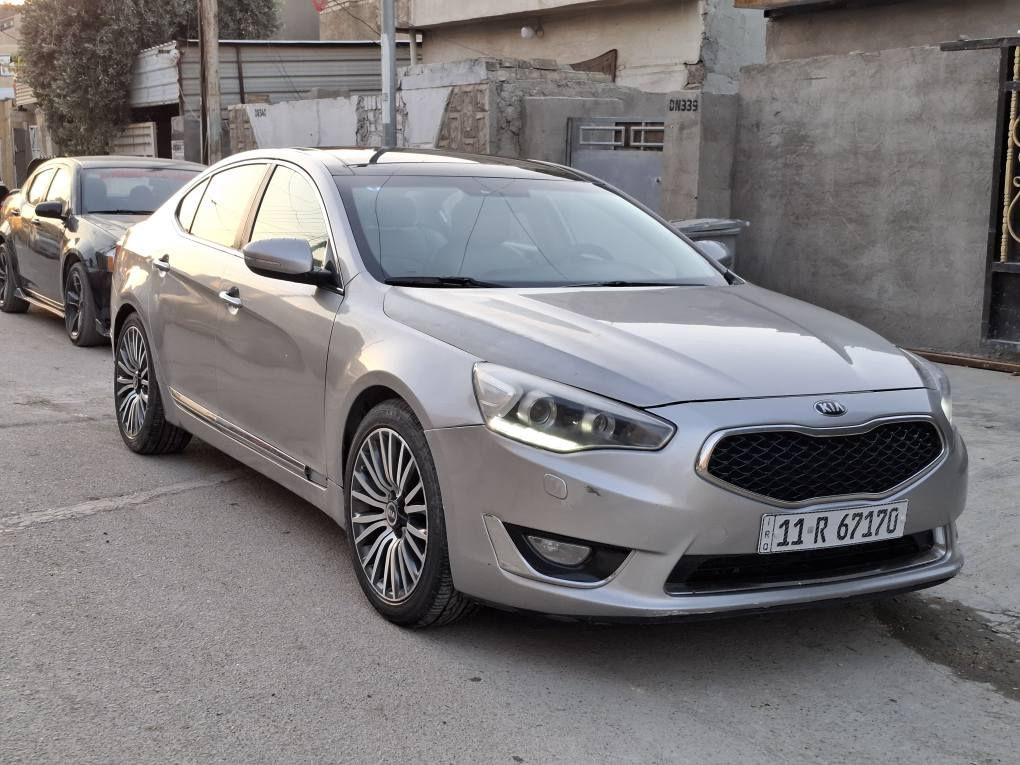 السلام عليكم للبيع او مراوس كيا كادينزا موديل ٢٠١٤ خليجيه محرك ٣٠٠٠ فول مواصفات اعلى فئه جاهزه بدون نقص تخم تاير جديد كهربائيات كلهه تشتغل داخل نظيف صدر امامي وخلفي ممتاز مصبوغه حزام عدا كم قطعه مكفوله من الحادث مكانها بغداد الدوره ابو دشير هاتف *********** سعرها ١١٥ وبيها مجال ان شاء الله تعالى بغداد, العراق
