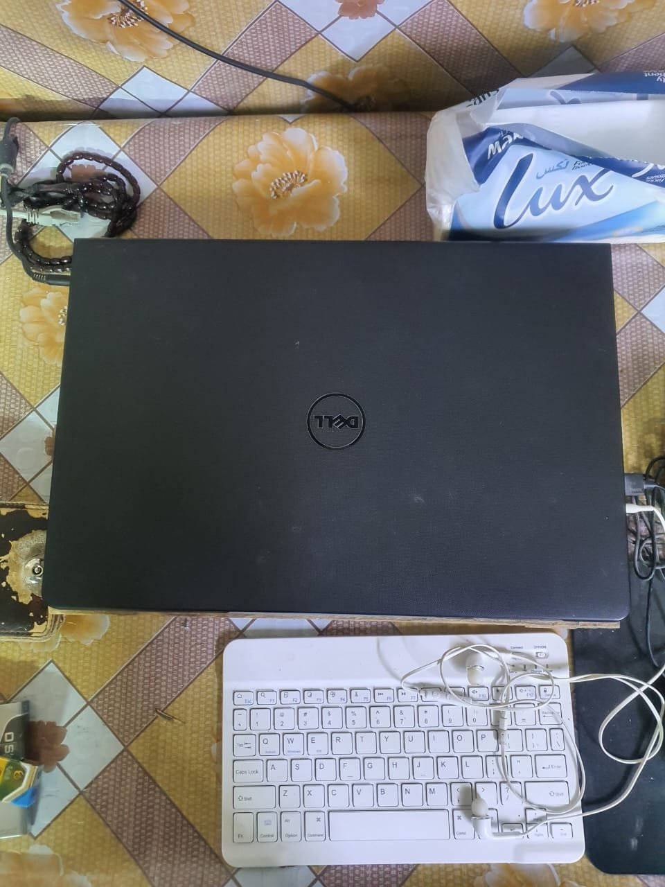 لابتوب dell الجيل السادس 
المواصفات
- المعالج : cpu intel core i3 6th Generation
- ذاكرة التخزين الهارد : SSD 256 .... HDD 1000
- الذاكرة العشوائي :  8 GB ( 4×2)
الملحقات
- ماوس
- كبورد
- كارتونه 
- شاحنة
- جنطه
اللابتبوب عايزها بطارية 
تشغل العاب من خفيفه الى متوسطه تشغل برامج المونتاج والتعديل على الصور من ادوبي تحتوي على ونيدوز 11 نواة 64
للاستفسار واتساب:***********
او التواصل عبر رسائل المازنجر النجف, العراق
