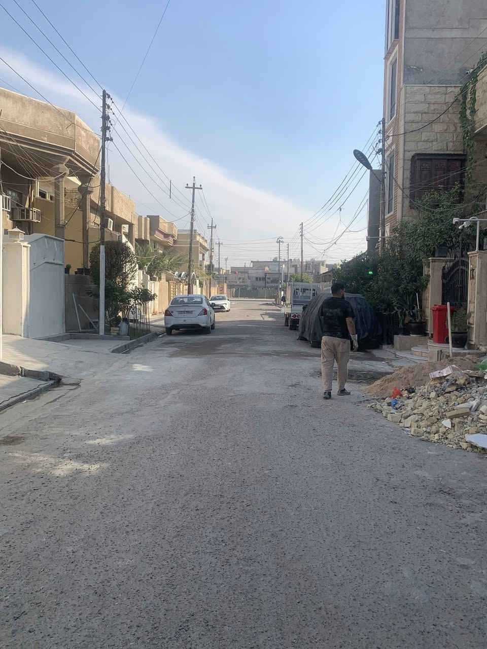 البيع البيت مساحه 100 وجه5
حي الاعلام الشباب مربع الذهبي 
طابق واحد 
صاله ومطبخ وخدمات وغرفت نوم
بناء نضيف موقع قريب ع شارع 
اتصال ع ارقام 
***********
***********
***********
