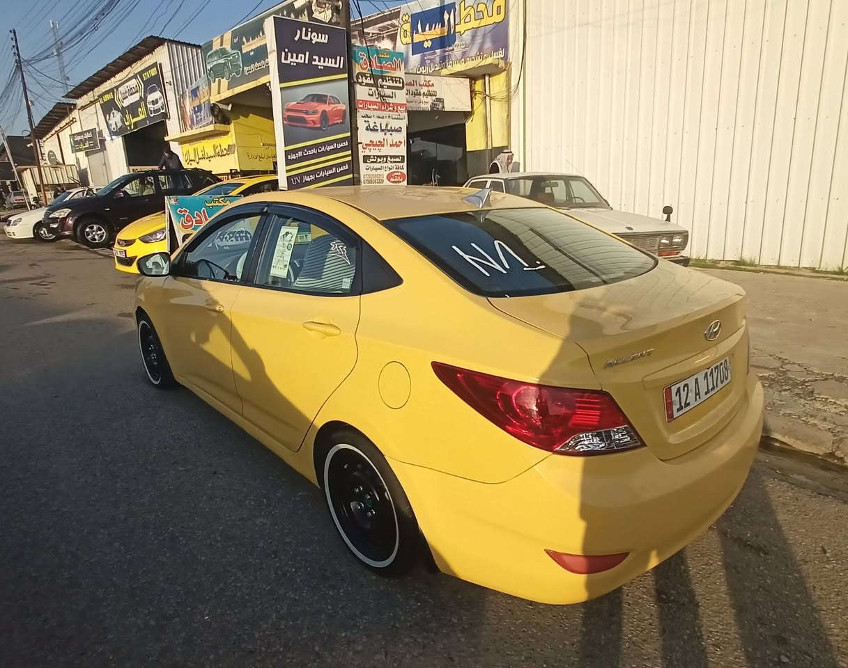 السلام عليكم هيونداي اكسنت 2013 رقم جديد محرك گير شرط سياره  طخم جديد سياره جديده ماعليها حجي شرط التحويل السعر 100 ورقه وبيها مجال المراجعة مكتب الصادق فرع محطة التاميم قبل النزول المعارض مقابل معرض عالم السيارات اتصال ***********//***********
