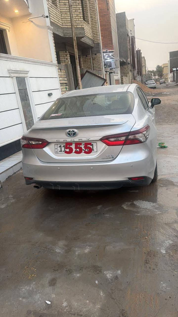 تحيه طيبه السلام عليكم
كامري خليجي هايبرد  2024 فئة GLE  وكاله عبد لطيف جميل لون سلفر
عداد المسافه 23 الف 
المواصفات 
فتحة 
بصمة 
تحكم ستيرن جهتين 
سايد بريك دكمة 
نظام سبورت 
نظام ايكو 
نظام Apple CarPlay
شاحن موبايل 
برده خلفيه كهرباء 
حساسات امامية + خلفيه 
مري شفط كهرباء 
اشاير بالمري 
قطعتين تبريد 
شاشة 
كامره 
مكينة 4 سلندر 2500
لايت زنون 
لد امامي 
بلوجكتور زنون 
ويل كب كروم 
كشن كهرباء 
داخل بيجي 
اناره داخليه LED
مانع انزلاق
مكفوله
رقم بغداد دولي باسمي تحويل مباشرة سنويه هزه جديد 
السعر 24 ونص يعني 245 ورقه 
اي استفسار رقم صاحب السياره 
*********** ابو حيدر 
مكان بغداد كاظميه
