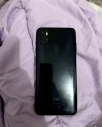 موبايل ZTE  مكفول كله بلادي فقط فطور مائثرات علي ولا على المس  ابيعلك ...