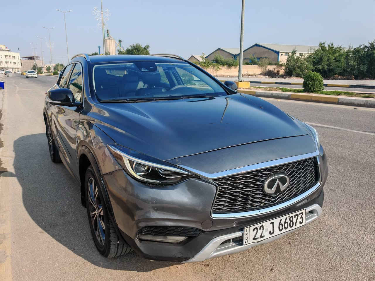 انفنتي QX30 2017 وارد أمريكي. بيها بس دعامية صبغ بدون ضرر شواصي وايرباك. ماشي 75000 مايل. السيارة فول مواصفات رقم اربيل بأسمي. السعر 12500 دولار. للتواصل ***********. مكان السيارة كربلاء.
