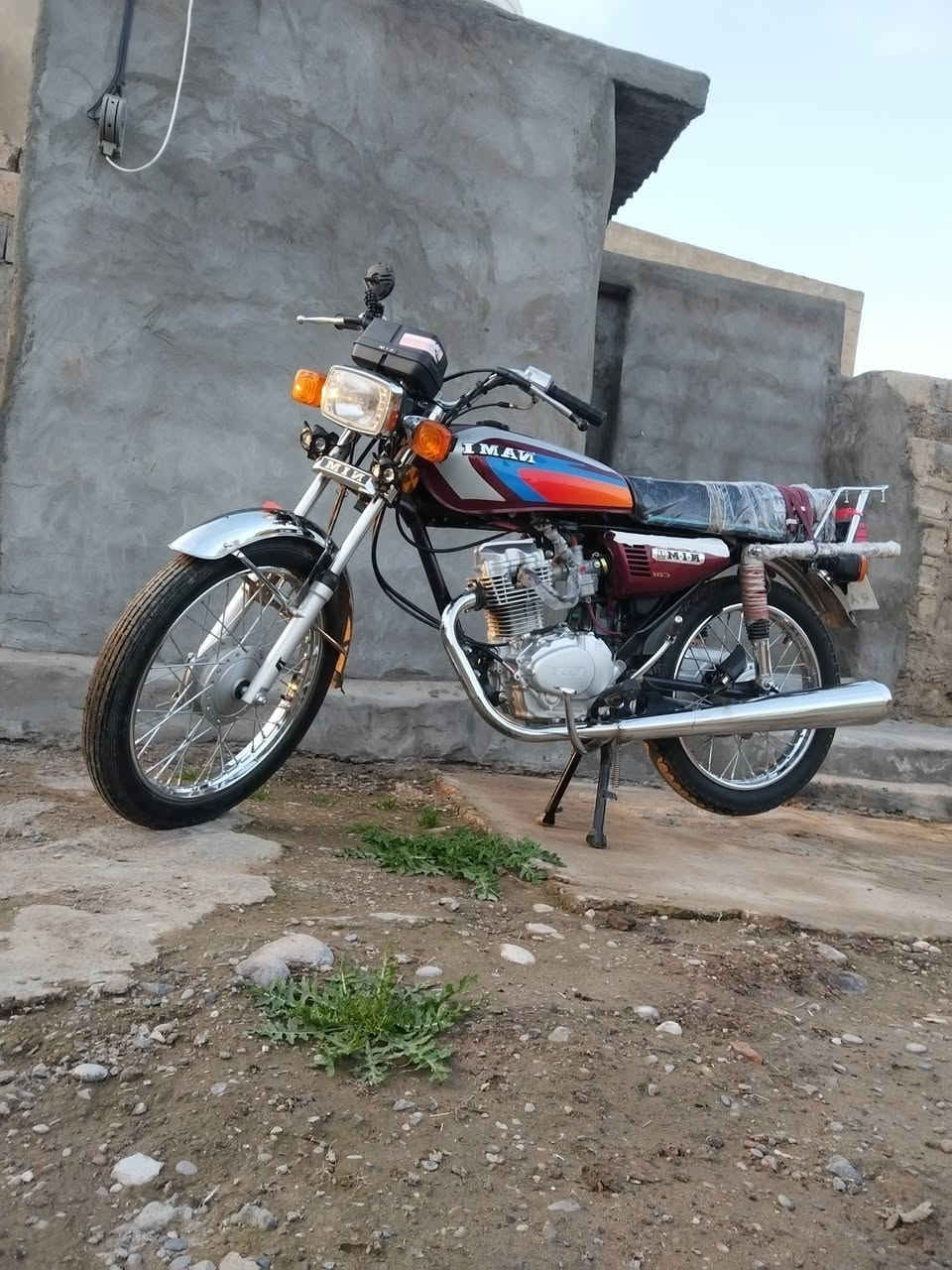 سلام عليكم دراجة نامة للبيع
موديل 2025

شلعة فول 👌

كهربائيات كلهة شغالة

السعر 650 وبيهة مجال 

مكان ديالى شهربان
راسلني خاص او وتساب ***********
