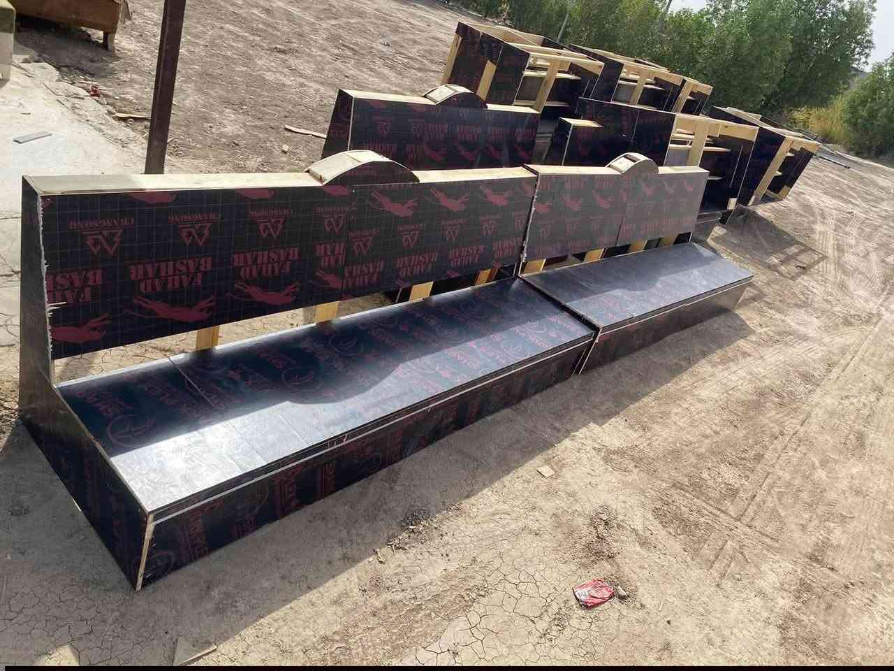 مثل ماعودنكم على اجمل موديلات شغل تسكام خشب اسود سفنج ميز اي لون تريد موجود عنوان  محاويل على شارع سده محاويل قرب حسينيت طوالب ستفسار موجود وتساب أو تصال على رقم ***********
