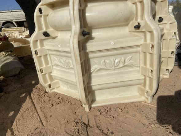 السلام عليكم ورحمة الله وبركاته 
يوجد دنك ملكيه للإيجار نقشه جديده الارتفاع 4متر الاستفار باداره ميثم ابو عبدالله***********
