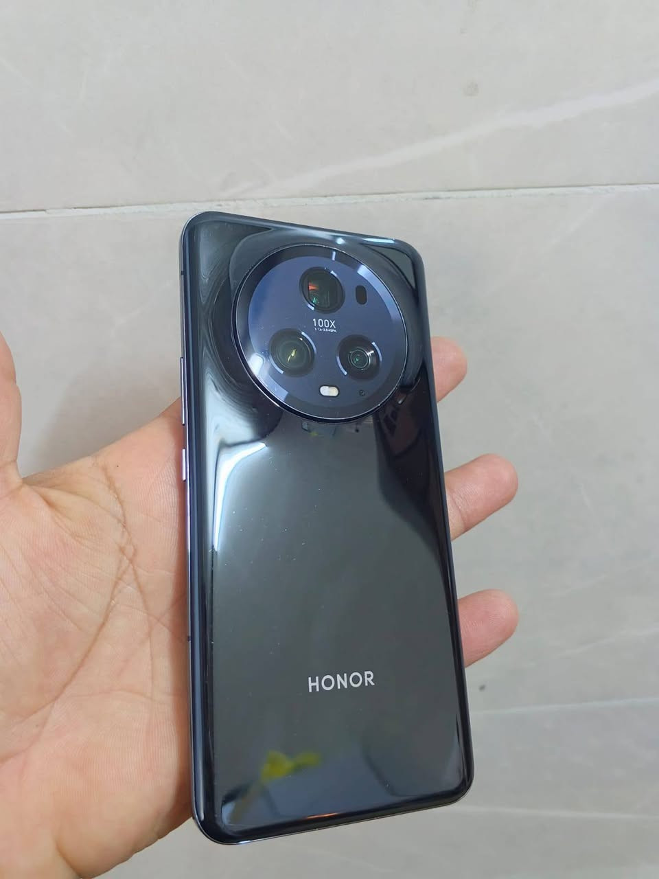 هونر ماجيك 5 برو 
ذاكرة 512 رام 16 
جهاز نظيف ما مفتوح شرط الفحص سعر 490


**إذا كنت صاحب هذا الإعلان وتريد حذفه لأي سبب، رجاءا أرسل رسالة إلى الدعم الفني**