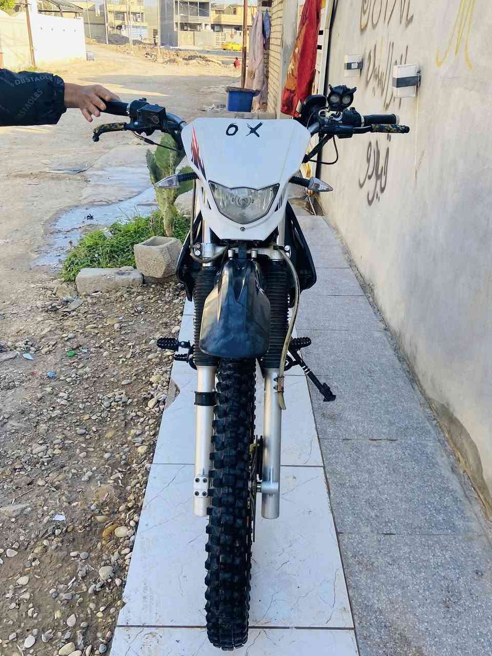 سلام عليكم قفاز كاويار موديل 2024 كفاله عامه السعر خاص هذا رقمي *********** اي ستفسار بل خدمه 🤍
