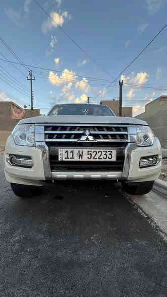 ( بِسْمِ اللَّـهِ الرَّحْمَـٰنِ الرَّحِيمِ ) 
(ما شاء الله لا قوة إلا بالله)
(ميتسوبيشي باجيرو حبتور بلادية GLS)
(مكفولة من الضرر والصبغ حتى البلاستك)
(بيها فقط شخط مال تحميل ومصلح اربع اصابع فقط وموضح في الصور )
(كير محرك شرط بلاد ع الفحص)
(مال جناية والي ايدور نظيف )
(سنه الصنع 2015 بليته وسنويه)
(السعر 190وبيها مجال ان شاء الله ))
(الموقع بغداد)
مواصفات الحبتور الفول ماشية 150 الف
١-كشنات جلد والاماميه كهرباء 
٢-محرك ٣٥٠٠cc المرغوب 
٣-زراك لايت وزنون
٤-تبريد مركزي ٣ قطع ثلج 
٥-سلايد روف 
٦-تحكم استيرن ٣ جهات ومثبت سرعة
٧-حساسات خلفيه واضائه ضباب
٨-مرايه شفط من الداخل والريمونت 
٩-سستم صوت روك فورد ROCK FOAD دمام خلفي
١٠-ثلاجه وسطيه 
١١-أوامر صوتيه وبلوتوث بلادي
١٢-ويل كب ١٧ 
١٣-اشاير في المري 
١٤-مانع انزلاق
١٥-كتلوك الشركه بيها
١٦-شاشه اعطال وسطيه
١٧-فور ويل 
١٨-لايت كهرباء تنزيل وتصعيد 
٢٠-دبل كير فور ويل ٤ وضعيات
٢١-الداخل بيجي وصاج وانارة اقدام امامية
٢٢-يدات نيكل واناره ترحيب بل الباب
٢٣-سبعة راگب
٢٤-٨ ايرباك X
٢٥-داخل بيجي ملگي مطعم بـ الصاج
٢٦-بجم زنون LED
٢٧-لايت ديناميك متحرك صعود ونزول 
- امسوي الطسة ومروحة اضافية وغاسل الفريز يعني تبريد ثلج وباتري جديد 
(السياره معفيه من قرار الكمرك )
سنوية جديدة وهزة صار شهر كاملة 
رقم بغداد الانكليزي الدولي 
 اتصال ***********
واتس اب ***********
