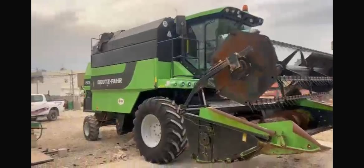 حاصدة دويس ٢٠١٠ هيدرو بم و نوزل تك درام مكفولة من لحيم وفطر طبلة ١٤ فوت بلادى ٥ بلم رقم اربيل تحويل وكالة معمرة جاهزة 
م *********** واتس اب فايبر
