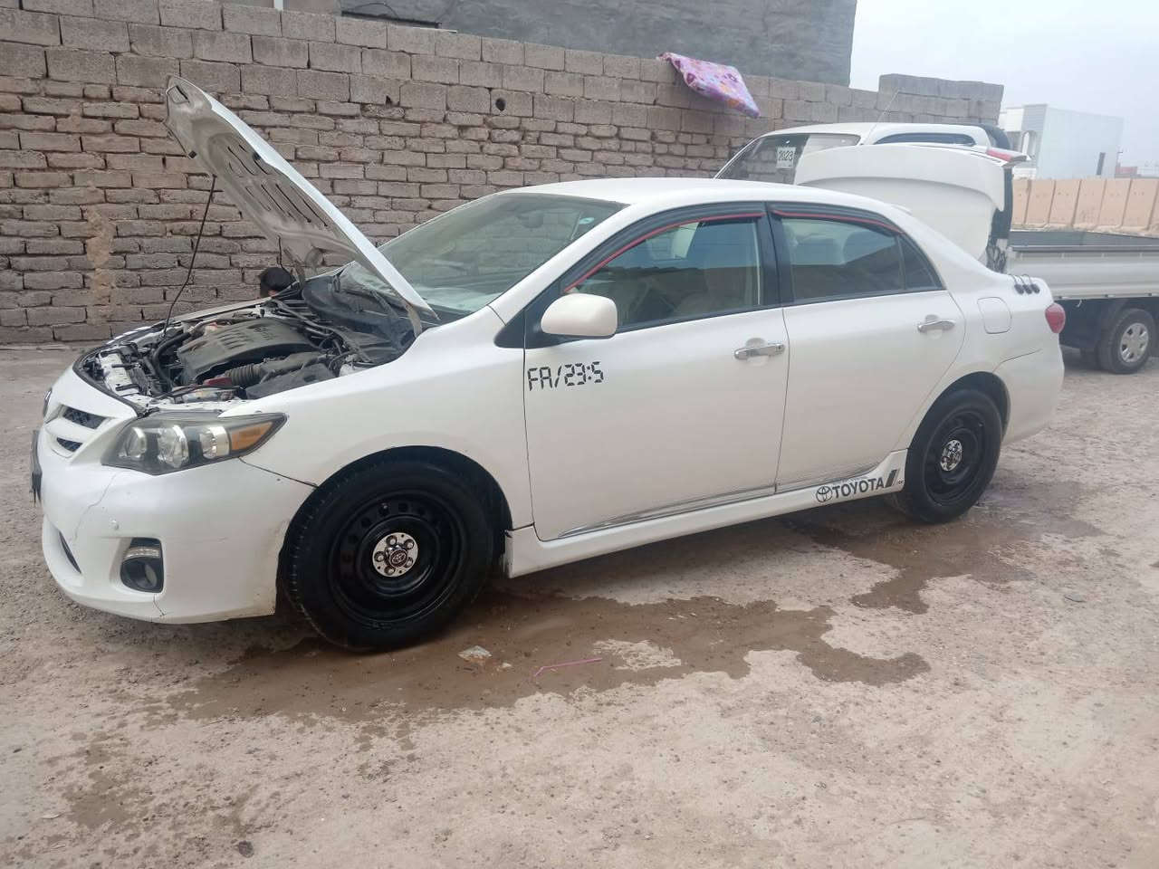 السلام عليكم ورحمه الله وبركاته
كورلا موديل 2011

وارد امريكي 🇺🇲 

مواصفات Le

مصبوغه حزام اثر شخوط 

سنويه للـ 2030

شرط التحويل و الغرامات

السعر دفتر 100 و بي مجال 

للاستفسار ***********
