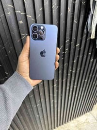 أيفون 15 برو ماكس  ذاكرة 256 بطارية 89 ماستر شرق اوسط نضافه 100  فقط ج...