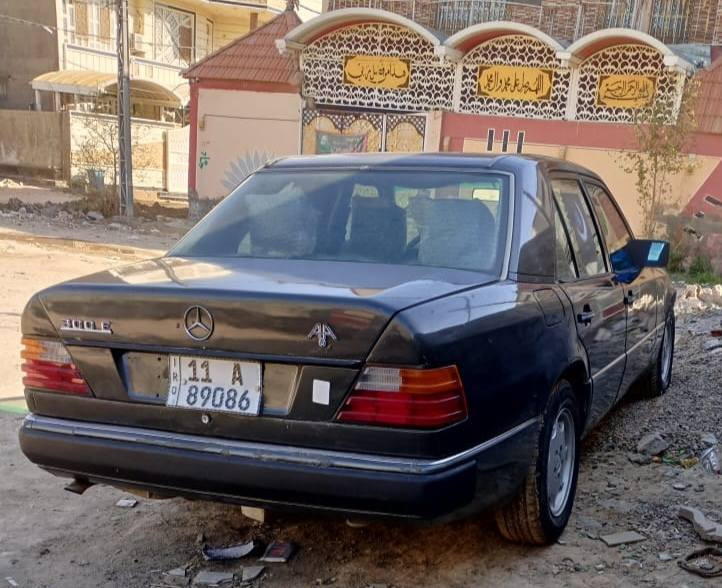 سلام عليكم للبيع مرسدس دب موديل ٩١ مكينه دي فور مال ملكه تبريد شغال سلايت طكتين حداديه نضيفه رقم بغداد بسمي سنويه ٢٩ سعره ٥٨ وبيه مجال للستفسار *********** مكانه بابل كفل
