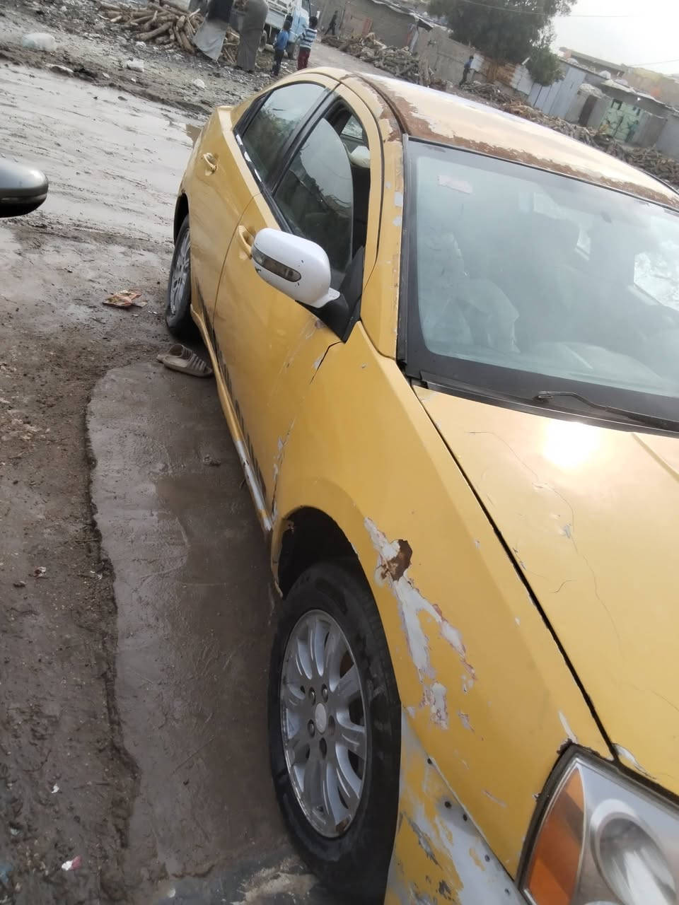 سلام عليكم سياره ميسوبيشي كلنت 2008للبيع السياره طلعنه بيها بل مطر وما اشتغلت ابيعها على وضعها 
***********
