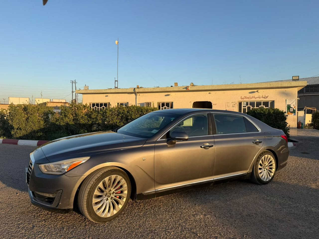 السلام عليكم
جينسز 2017 g90 وارد امريكي

‏

Genesis g90 2017

         حجم المكينه8سلندر)

                      

 مواصفاتها:

1.شاشه + مساج بالكشنات الامامية

2. بنوراما 

3.كامرات 360

4. بصمه 

5.بردات خلفيه 

6.مري خلفيه 

7.كشنات جلد 

8.برده خلفيه كهرباء

9.داخل الوان led

10.صندوك كهرباء

11.تحكم بالريمونت تتقدم وترجع

12.حساس خلفي امامي

13.رادارات 360 درجه

14.تشغيل عن بعد

15.لايتات لد +زنون

16.بكلايت لد

17.هيترات بالكشنات حار بارد خلفي امامي

18.سقف كنتارا

19.كشن السايق والراكب ميموري 

20.قطعتين تبريد

21.هاند بريك بصمه

22.تحديد مسار 

23.ايقاف ذاتي

24.اوتو ستوب

25.اوتو هولد

26.مري شفط 

27. كير ماوس

28. فور ويل awd

29. فول تحكم 

30.شحن وايرليس

31. نظام ترحيب عن الاقتراب

32. شعار جنيسسز بالمري

33. سستم سماعات 17 سماعة

34 . ستيرن كهرباء+هيتر

35 . داتا شو

36 . شحن وايرلس

الضرر: الجاملغ الخلفي 🔴 الابواب يعني ثلاث قطع صبغ

بدون دواخل بدون اي شي

فول مواصفات  مرقم بغداد (شبه مميز)

السعر ٢٦٥ و بي مجال

 

مكان السيارة : بغداد

للاستفسار  ***********

بيع او مرواس
