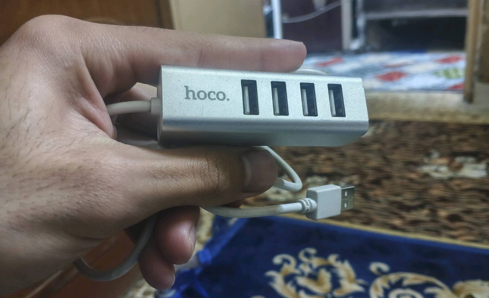 كيبورد كامل من شركة havit نظيف ب7 آلاف 
وادابتر من hoco ب5

مكاني بغداد مدينة الصدر 