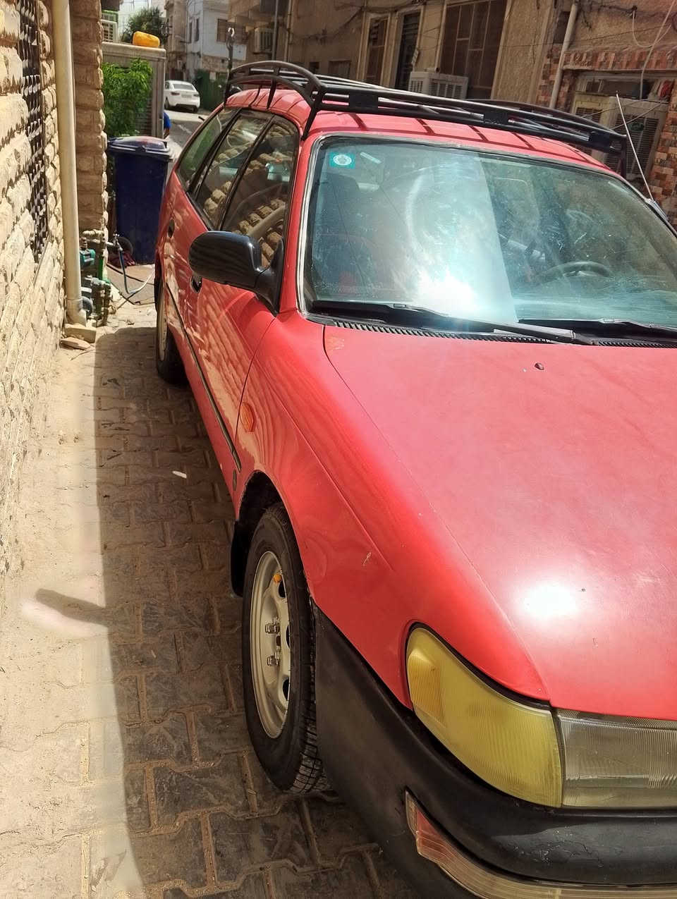 السلام عليكم سيارة كورلة موديل 93معروضة للبيع السعر 58سيارة تخم تاير جديد صدر امامي خلفي جديد كير ومحرك طك صندوك علة أيدي تبريد شغال كهربائيات شغالة اي نقص مابيهة سيارة جاهزة مال جناي مكان بغداد الكرخ رقم الهاتف للاستفسار ***********
