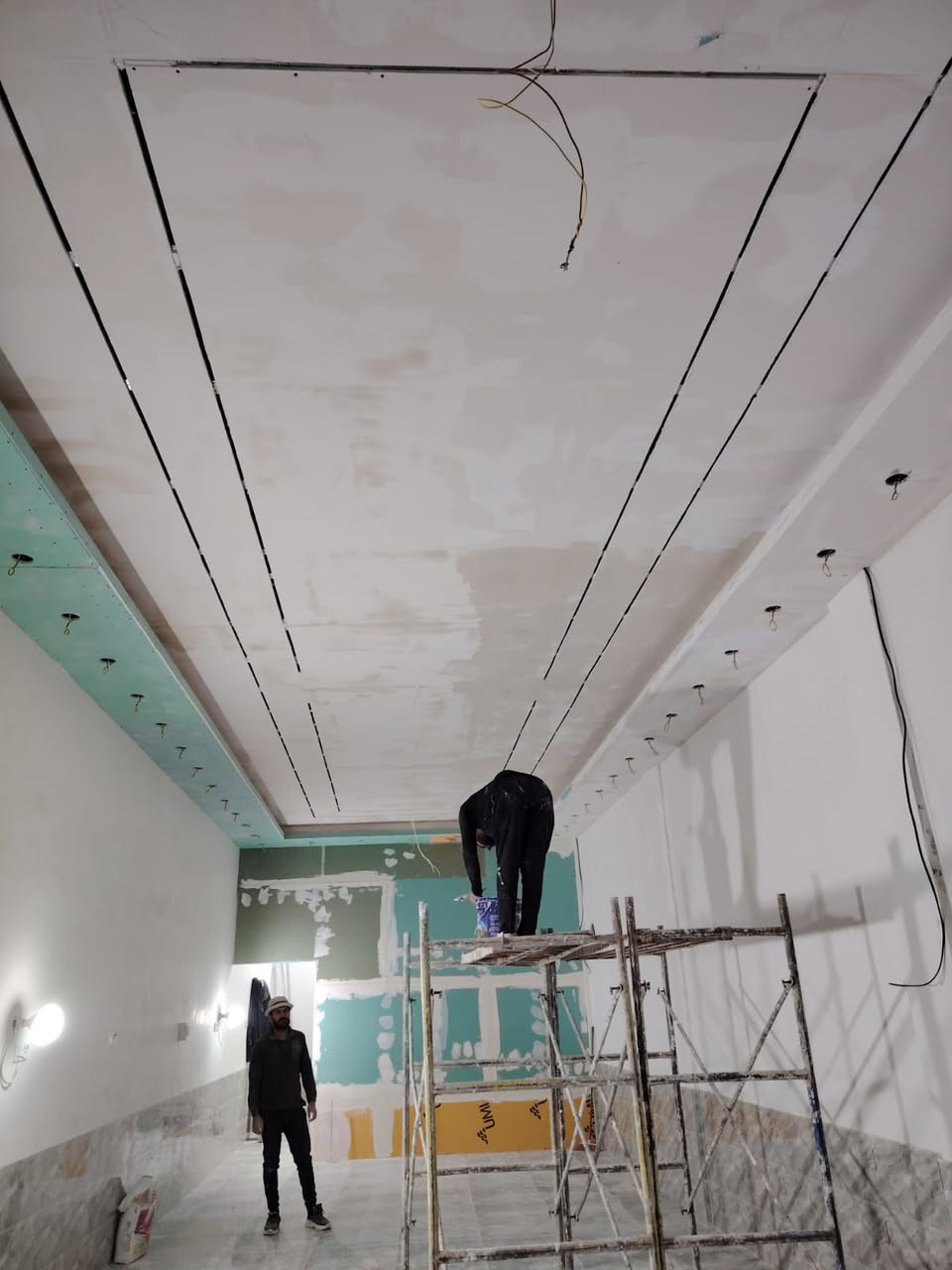 السلام عليك ورحمه الله 
الصلاة والسلام على رسول الله 

كادر عمل ترميم وتصليح المنازل القديمة 
. تصليح وصبغ الجدران 
. عمل وترتيب وجهيات منازل 
. ديكورات جبسن بورد
. ديكورات سقوف ثانوية 
. ديكور بديل رخام وبديل خشب وبديل الحجر
. كادر لبخ اسمنت + اسطار جص 
ومن الله التوفيق


**إذا كنت صاحب هذا الإعلان وتريد حذفه لأي سبب، رجاءا أرسل رسالة إلى الدعم الفني**