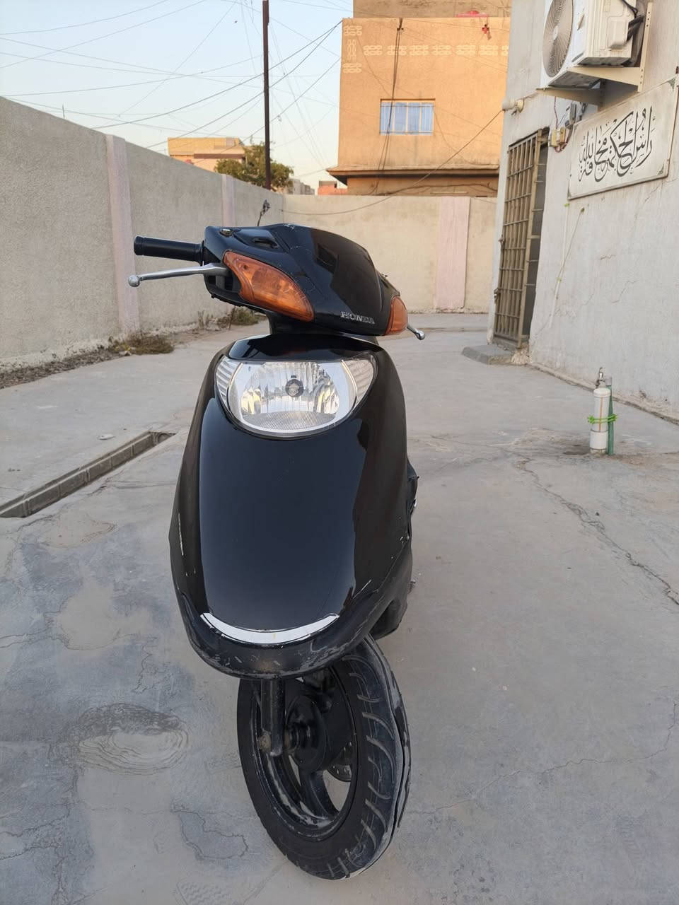 سلام عليكم دراجة سبيسي ياباني للبيع اي نقص ما بيها بلادية مكفولة من التبديل و التجفيت الدراجة خير من الله احلى من الصور السعر 900 وبيها مجال مكاني بغداد الحرية للاستفسار على الرقم ***********
