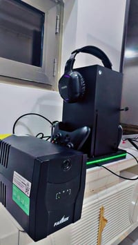 اكس بوكس سيريس اكس • جوستيك ×٢ اصلي • يو بي اس ١٥٠٠