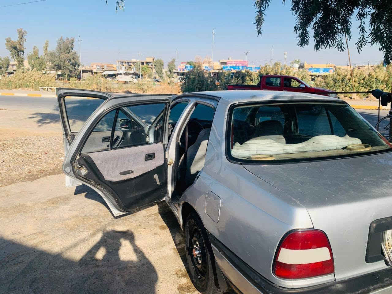 للبيع
سني م 1991
نضام تبريد
رقم كركوك مشروع وطني
سنويه لل 28
تحويل مباشر 
تبريد يعوزه قايش وغاز
كهربائيات كله شغال
كير عادي مكينه بيه تنقيص قليل
زوج تاير أمامي جديد
حداديه خلفي أمامي زينه
مسجل وتخم سماعات شغال 
سياره نعامه جداد
السعر 27 وبيه مجال للشراي
للأستفسار
***********
#مكان_السياره_صلاح_الدين_الضلوعيه
