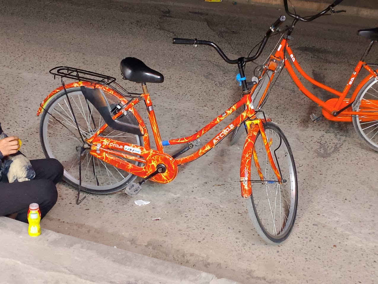 السلام عليكم ورحمه الله وبركاته
صلوات على الحبيب المصطفى عبد الزهراء بايسكل حجم 26 هنا يابان يحكي ويسولف وسعره ببلاش يا بلاش فول نظافه زلق ماي سعره 155 وبي مجال ابو الخدمه ومكاني ميسان حي الحسين  للتواصل على الرقم ***********. وتدلوون
