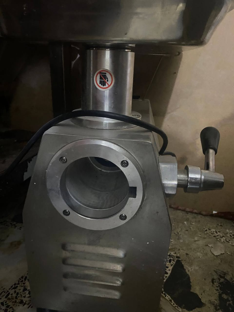 السلام عليكم عندي مكينه لحم حجم ٢٢ للبيع 
نظيفه كلش استخدام مرتين بعدهي بالكارتونه


**إذا كنت صاحب هذا الإعلان وتريد حذفه لأي سبب، رجاءا أرسل رسالة إلى الدعم الفني**