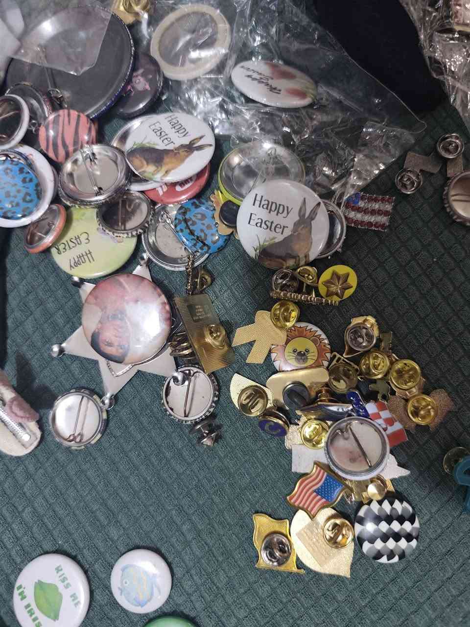 السلام عليكم.بروشات بهالشكل 170 بروش انطوني سعر بيهن والف عافية


**إذا كنت صاحب هذا الإعلان وتريد حذفه لأي سبب، رجاءا أرسل رسالة إلى الدعم الفني**