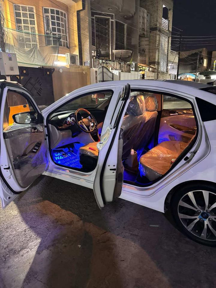 سلام عليكم
اكسنت 2016 خليجي 

محرك 1600 مرغوب

ماشيه 48000 

السياره ع ايدي من 2016 

بيه قطعتين ع وضعيته جاملغ وباب رصعات 

السياره فول للاخير مكفوله عده ذني القطعتين 

السونار مرفق ويه صور 

السعر 115 

***********
