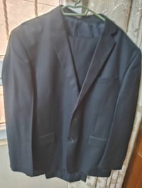 للبيع قوط جدد عدد 4قياس كلها 56 مع جاكتين اسبورت ..شراي يتصل0778177931...