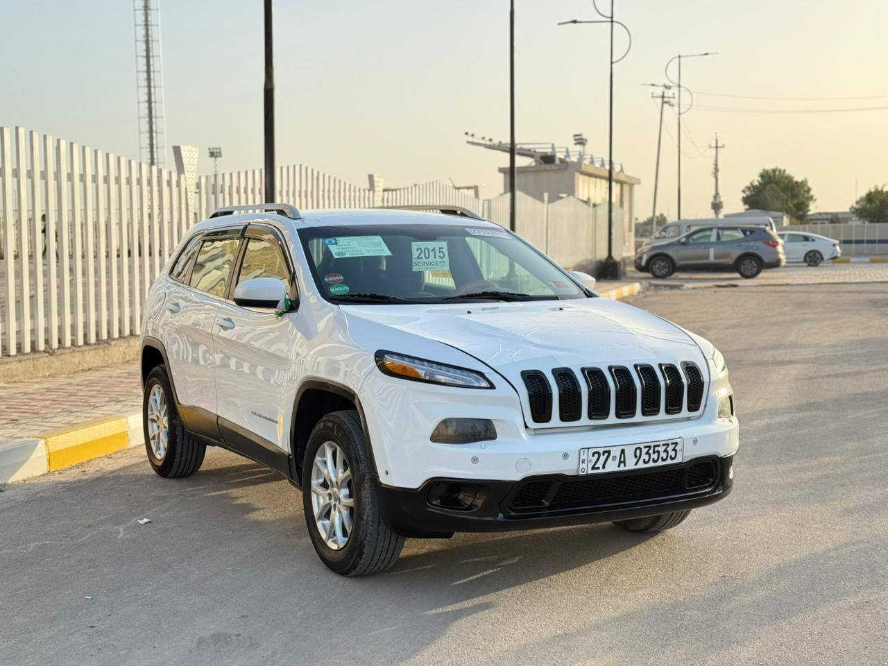 سلام عليكم جيب بزون 2015 حره تحويل  وارد امريكي جاملغ وبنيد مواصفات فول 1/1ماعده فتحه بصمه 6سلندر جلد كشن كهربائى تبريد قطعتين جنطه شفط اشاير بل مري  فول الخير جاهزه الخير مكينه كير تبريد حداده مكان سياره الناصريه السعر 117 وبيها مجال ***********
