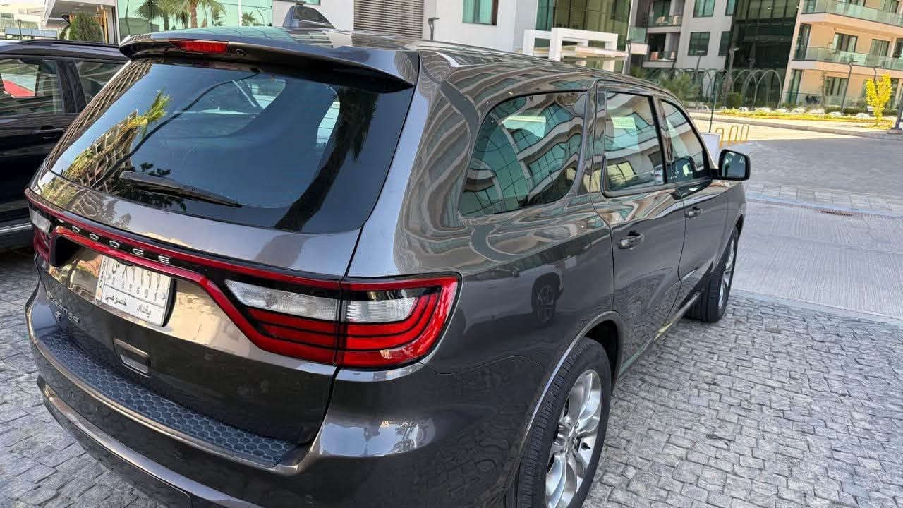 دوج دورنغو GT Plus موديل 2020
وارد امريكي 🇺🇸

- محرك 6 سلندر /  3.6 
- ماشية 65 الف ميل 
- بصمة ابواب 
- وتشغيل عن بعد 
- صندوق كهرباء 
- كشنات كهرباء تدفئة وتبريد 
- تدفئة ستيرن 
- اوتو بريك 
- رادارات خلفية 
- كاميرا دوارة بلادية 

حادثهه جاملغ خلفي والباقي كله بلادي وبدون صبغ‼️

🟢 السعر 25,500 $ 🟢
للاستفسار ☎️*********** ☎️
