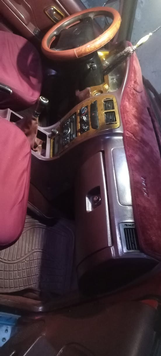 سياره دير للبيع موديل ١٠  اربيل كلها بشرط تبريد تدفئ ورديتر كبير محرك كير كلها بشرط مابيها اي نقص اذا جاد توصل معي سياره للبيت *********** واتس
