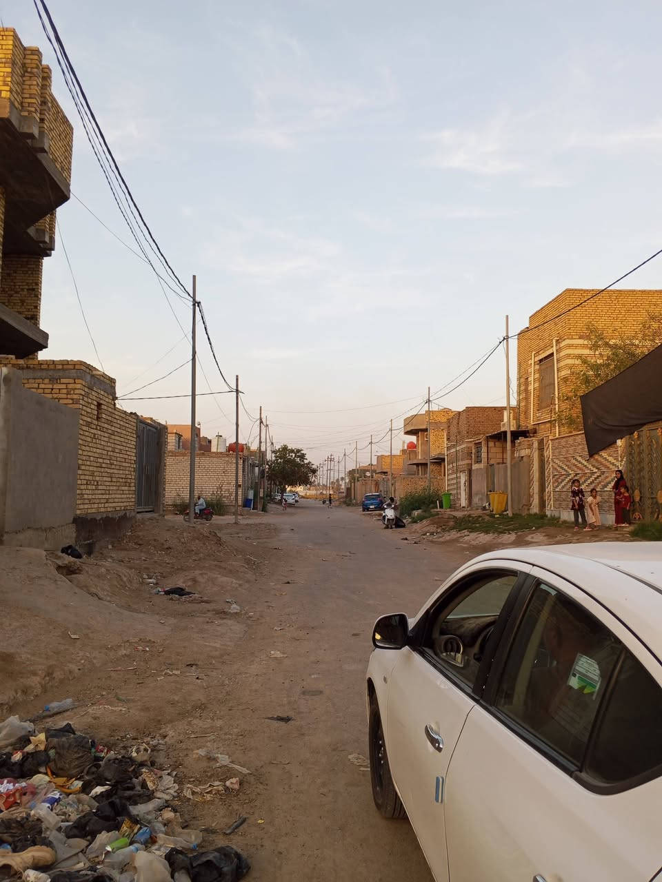 يالله سلام عليكم نص عرصه طابو صرف بيع مستعجل بل 18 بالسياسيين مساحته 150 م قريبه على المدارسه بيه رباط فد رباط يراده تلحيظات  خدمات موجود ويكون سعر 34 مع مجال للأستفسار *********** حيدر الشيباني
