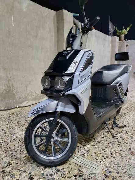 دراجه شحن شركة بغداد 6 بطاريات جدد ابو الولد نظام Rبك 3 سرع ويل وتاير لكبار مو زغار دراجه جديده السعر 700 وبيه مجال للاتصال *********** مكاني بغداد حي اور
