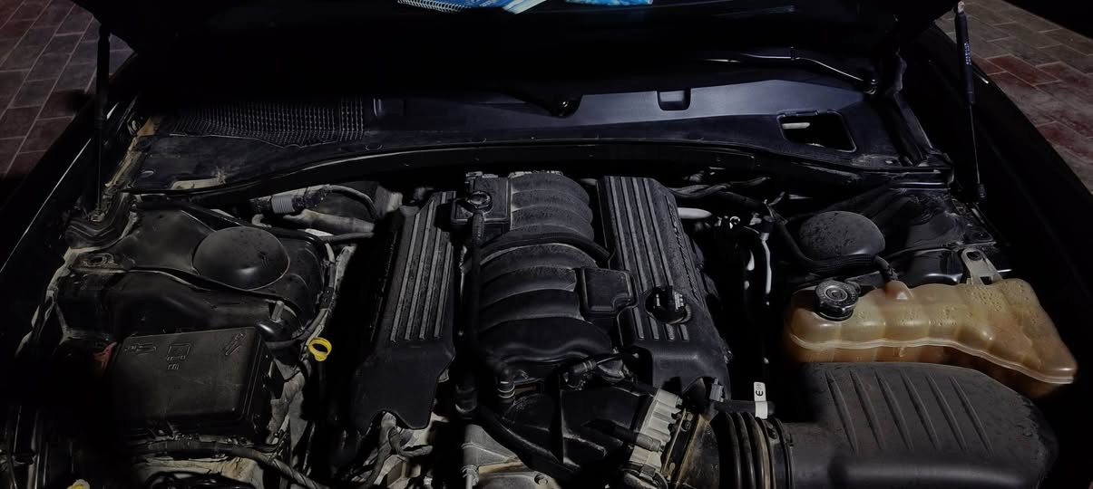 السلام عليكم جارجر للبيع فئة السكات باك 
 موديل 2022 أصل دخلت العام بعدهي بالهزه 
ماشية 26 الف قابل للزياده 
 محرك 8 سلندر  6400cc
رقم الشاصي 2c3cdxgj3nh264801
بيها حادث جاملغ خلفي 
والباب الامامي السايق والعبري صبغ أمريكا  صبغ جماليه للبنيد 
صور الحادث  بالمنشور  افحص 18 محافظه اذا ميعجبك 
مكاني كربلاء  
باسمي تحويل ثاني يوم
السعر 255 بيها مجال
 للاستفسار  ***********
