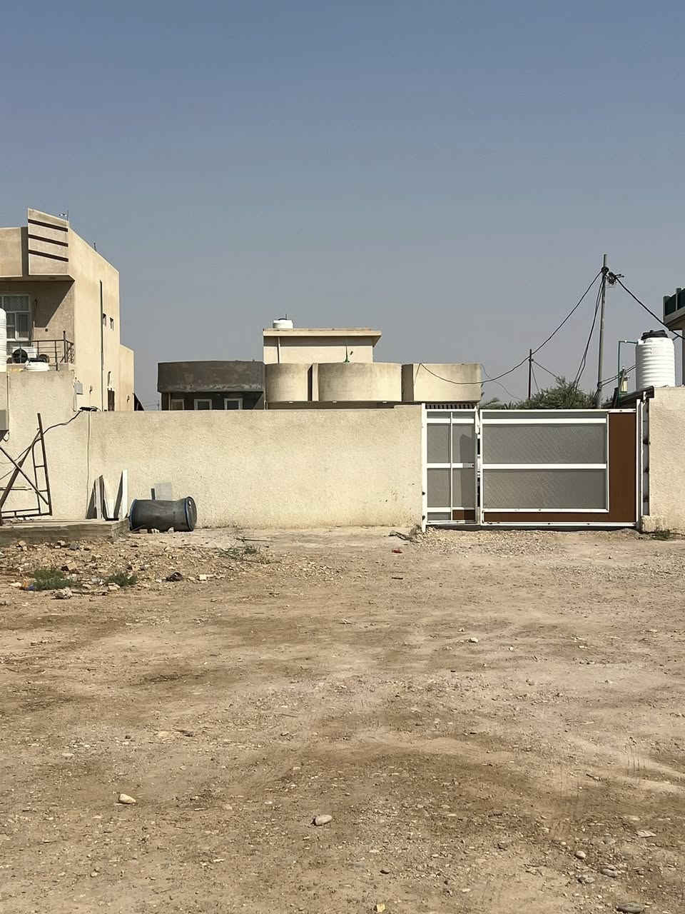 نصف دونم❗️
نصف دونم طابو صرف زراعي واجه شارع عام

يحتوي على بيت مساحه 200 متر بناء حديث

الموقع📍 الصويره نهايه السايدين العزه

ستفسار : ***********

