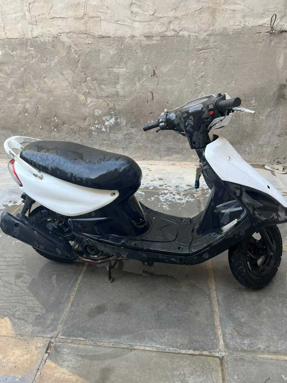السلام عليكم من رخصت صاحب الكروب دراجه ماكس قجمه بيه خيط تبخير  للبيع السعر ٣٥٠ وبيه مال بغداد الشهداء مال العبيدي ***********
