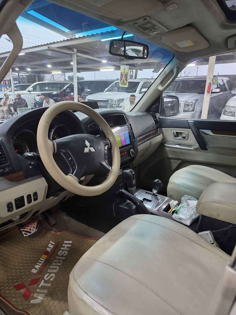 باجيروو موديل ٢٠٠٨ محدثه ٢٠٢٠... بجم كامل 
3قطع الاماميه مبدله ... مكينه 6 سلندر مكينه كير تبريد كفاله نواقص بالحداده 
سعرها ١٠٠ 
بيها مجال قليل سعرها مناسب وجوه السوك ....
مكاني بصره 
معرض الرافدين ....
*********** الزبير, البصرة
